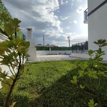 Вилла Moon Luxury Detached *